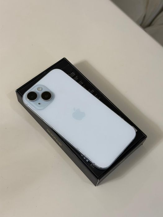 Iphone 15 256gb 88% battery