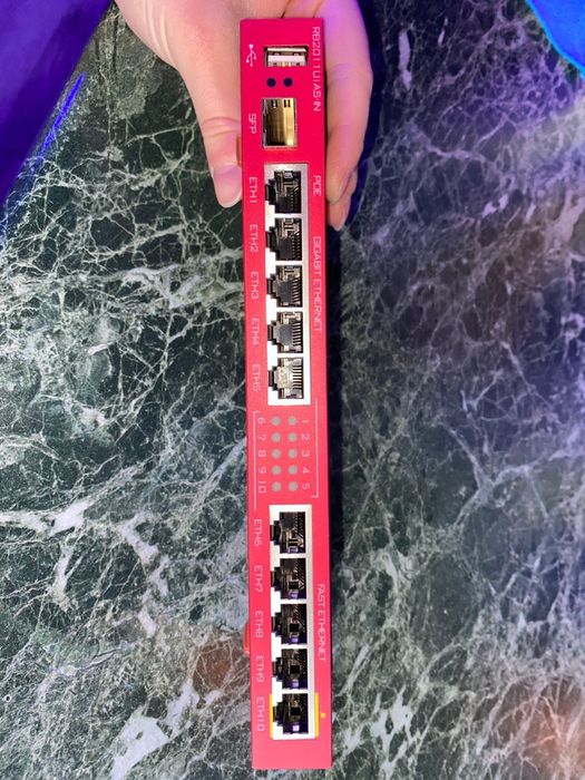 Маршрутизатор: Mikrotik