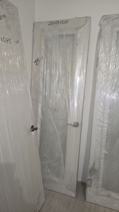 Продам межкомнатные двери.