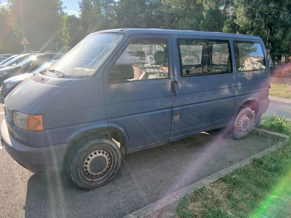 Volkswagen Transporter Caravelle