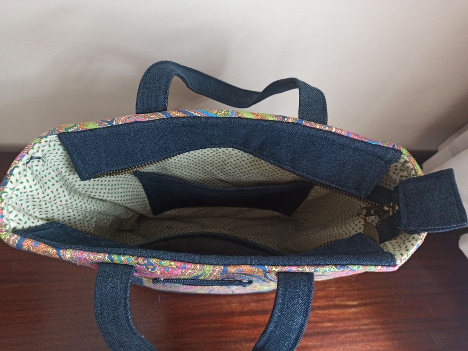 Елегантна дамска чанта