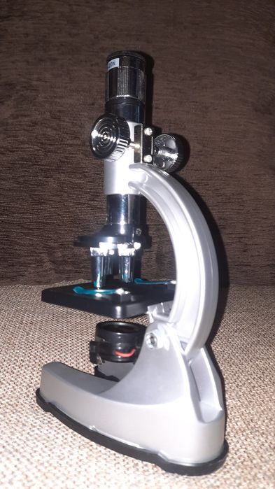 Microscop 8 ani +