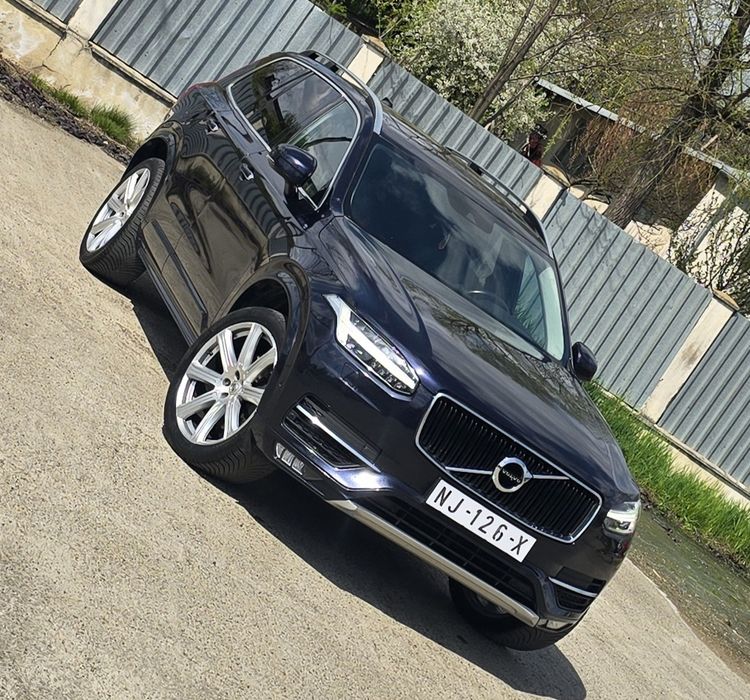 Volvo Xc90 * D5 * 7 Locuri * Momentum