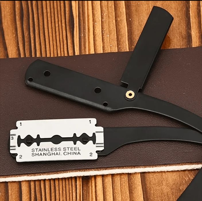 Бръснач метален