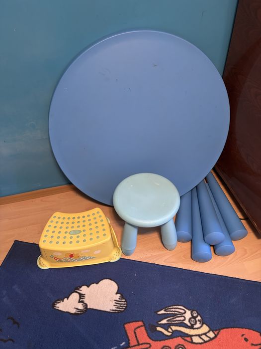 Covor, masa si scaun baiat Ikea