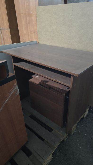 Шкафы,столы,тумбочки