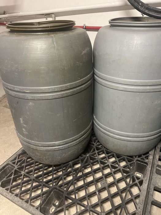 Butoi de plastic 200 L