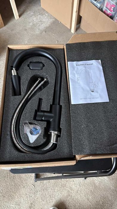 Baterii bucătărie chiuveta