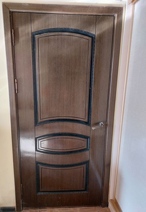 Продам двери бу.