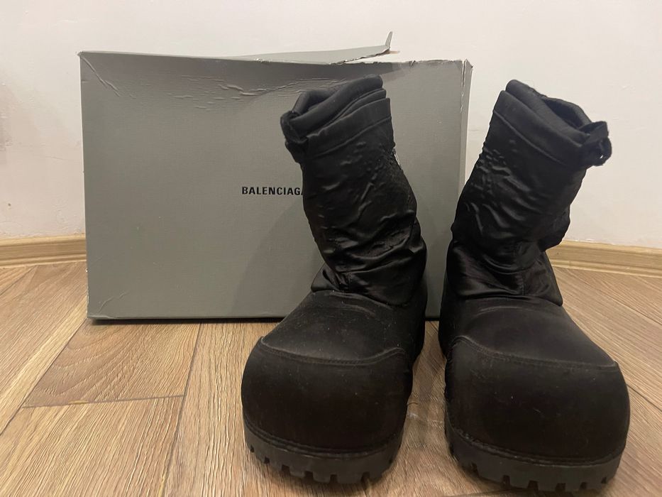 Balenciaga Alaska boots 44eu