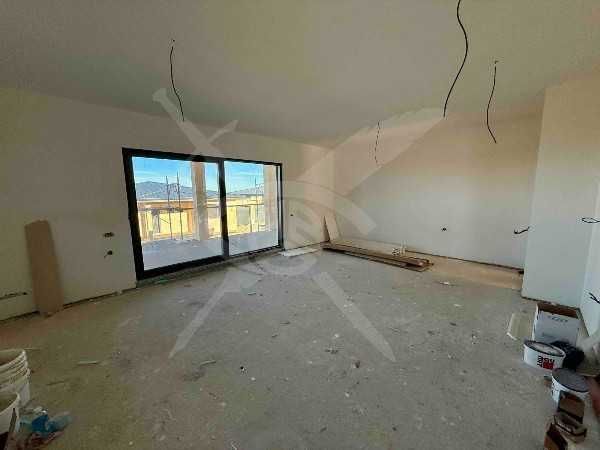 Продава се Къща в с. Брестник, Област Пловдив - 240 кв.м за 1471 €/кв.м - Снимка #2