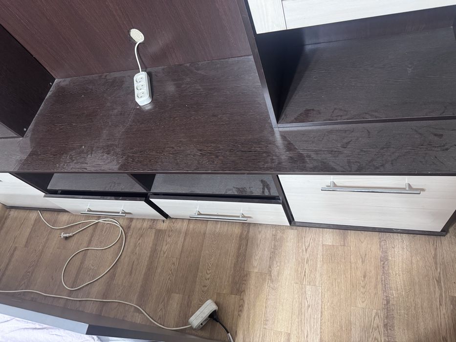 Шкаф горка, б/у.