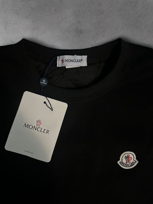 Moncler блуза нова