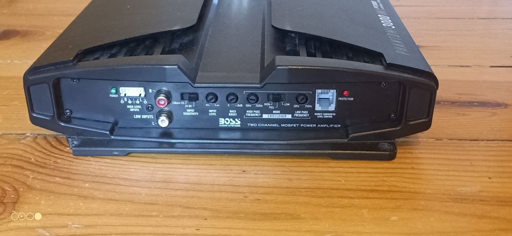 Усилвател Boss Audio PT3000 Phantom