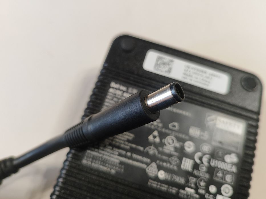 Оригинално зарядно DELL 19,5V / 16,9A / 330W