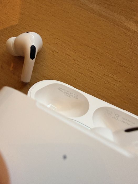 Apple AirPods Pro (ТЕСТ И ПРЕГЛЕД)