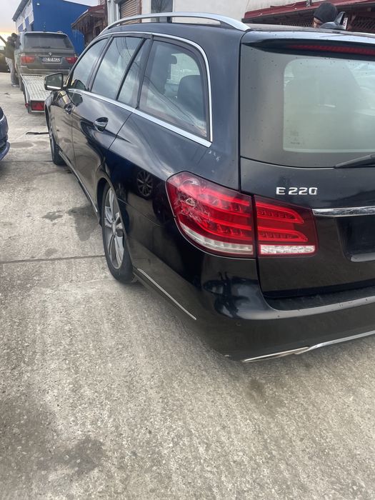 Haion cu lunetă Mercedes E class W 212 break facelift 2015