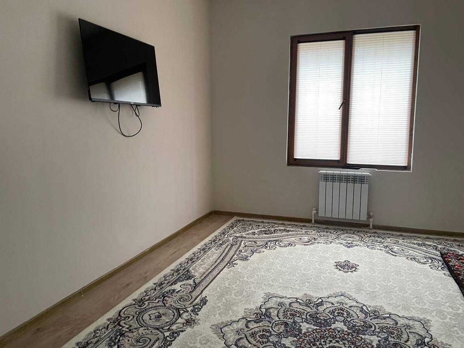 Porno video: Jinsiy ayol bilan uchlik jinsiy aloqa