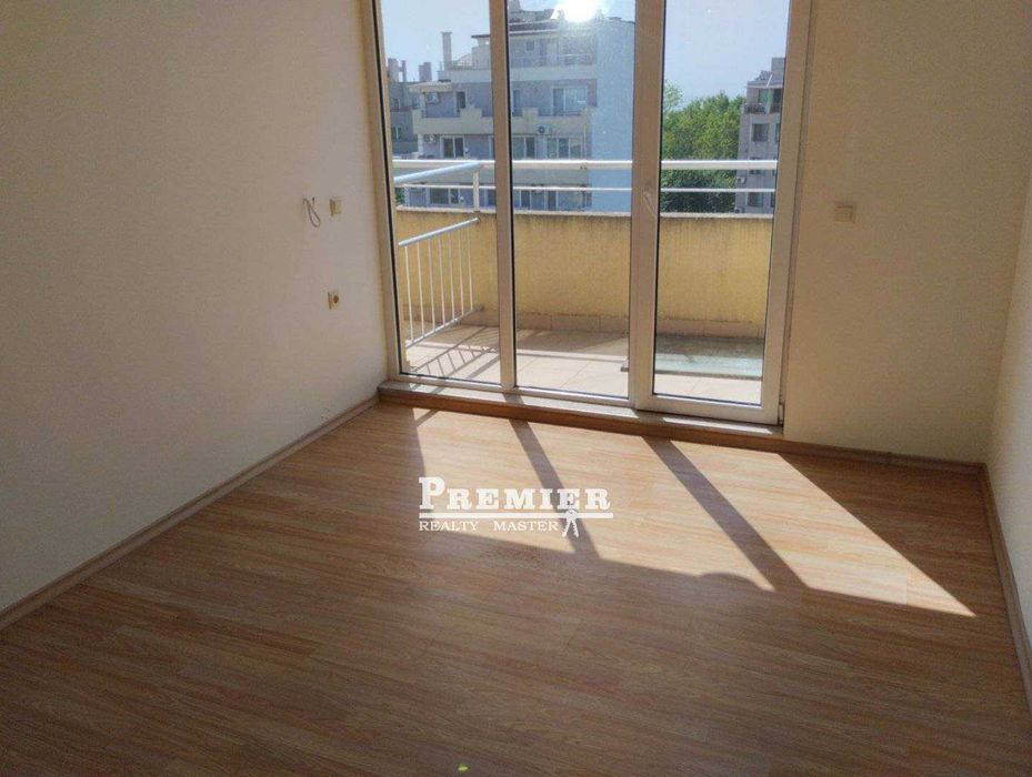 Продава се Тристаен апартамент в Поморие - 91 кв.м за 1011 €/кв.м - Снимка #3