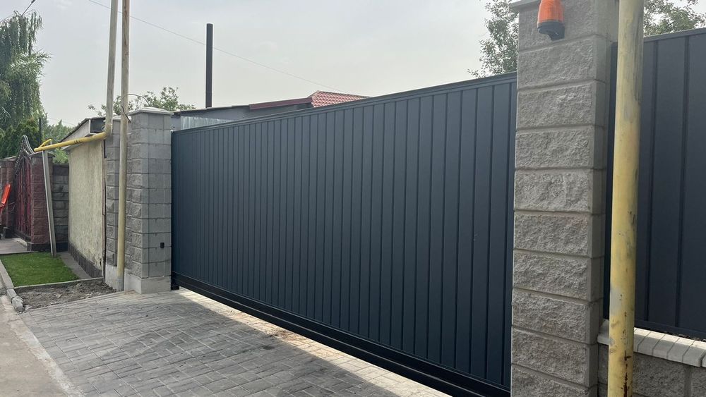 Сдвижные ворота.