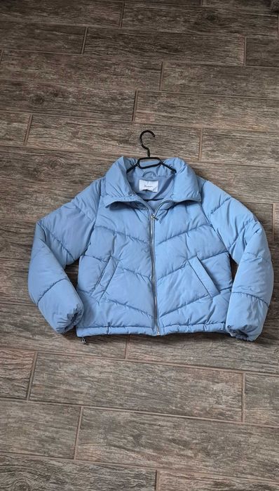 Geaca scurta de iarna marimea M Stradivarius