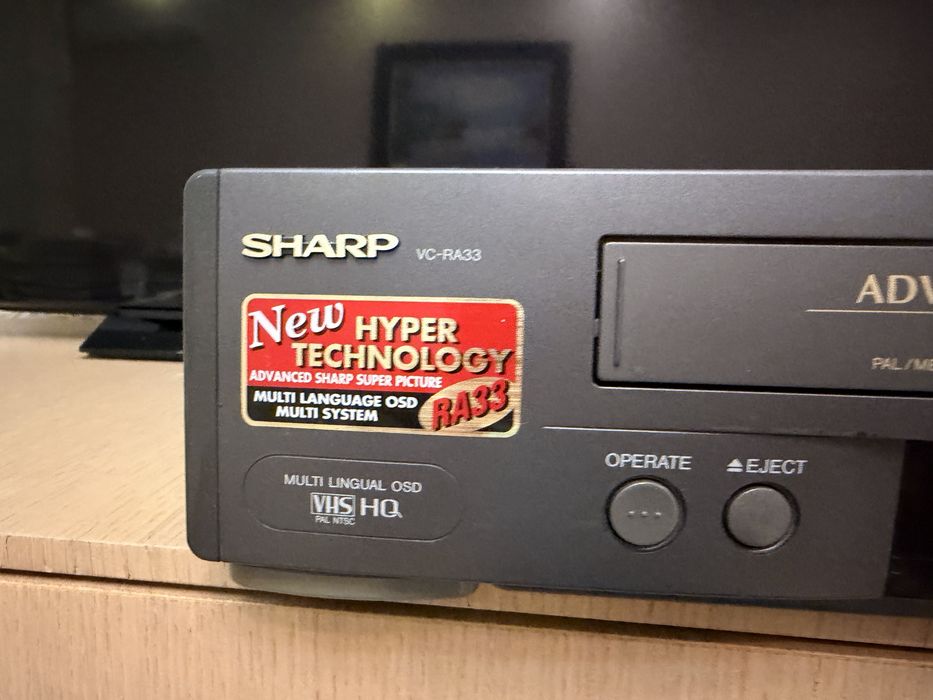 Продам видеоплеер Sharp VC-RA33
