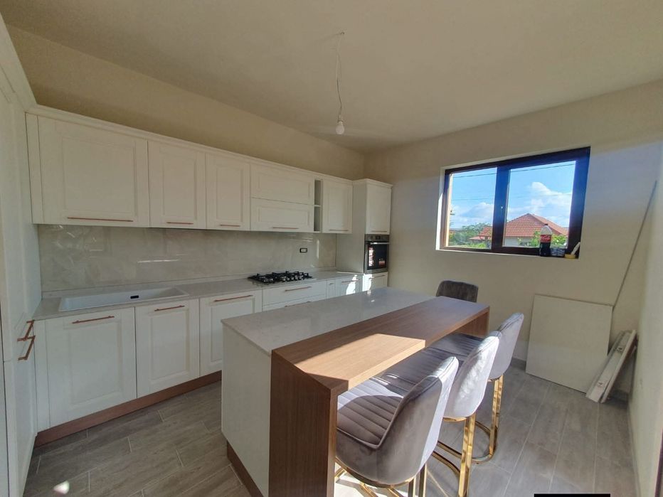 montaj mobila - montaj parchet - montaj usi interior