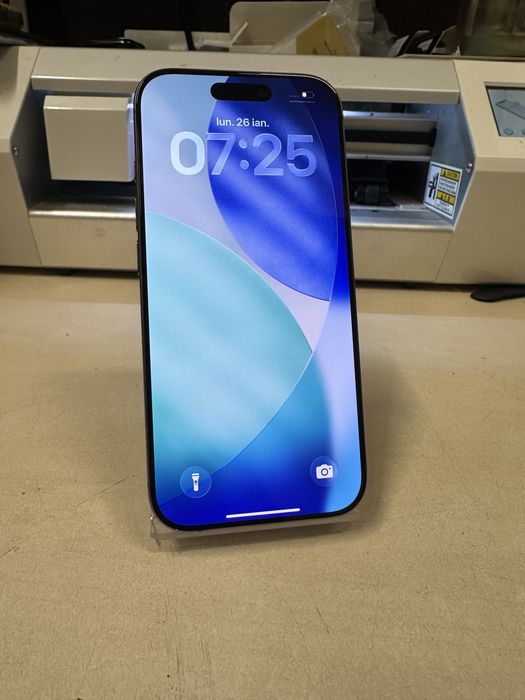 Iphone 16 pro / 256 gb / 99% baterie / garantie