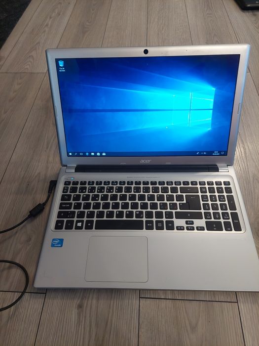 Vand Lot de 8 Laptopuri