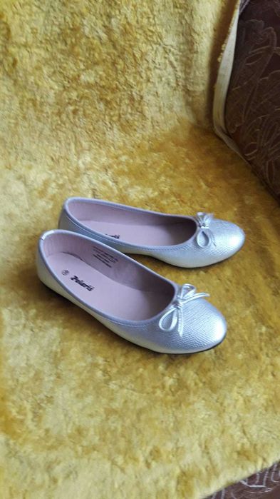 Продам летнюю обувь. Турция. Размер 36.