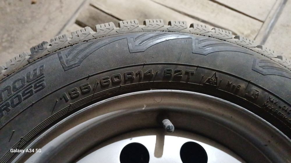 Б/ у Зимная шины