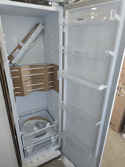 Хладилник за вграждане Тека/Teka TEKA TKI2 300 309 литра