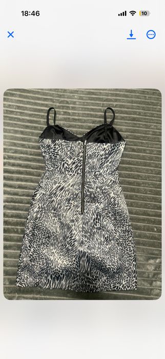 Рокля на guess. Оригинална