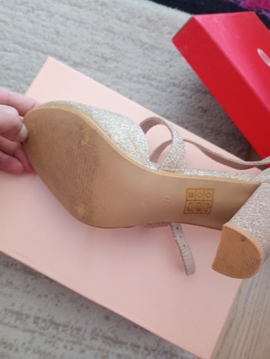 Pantofi eleganți damă