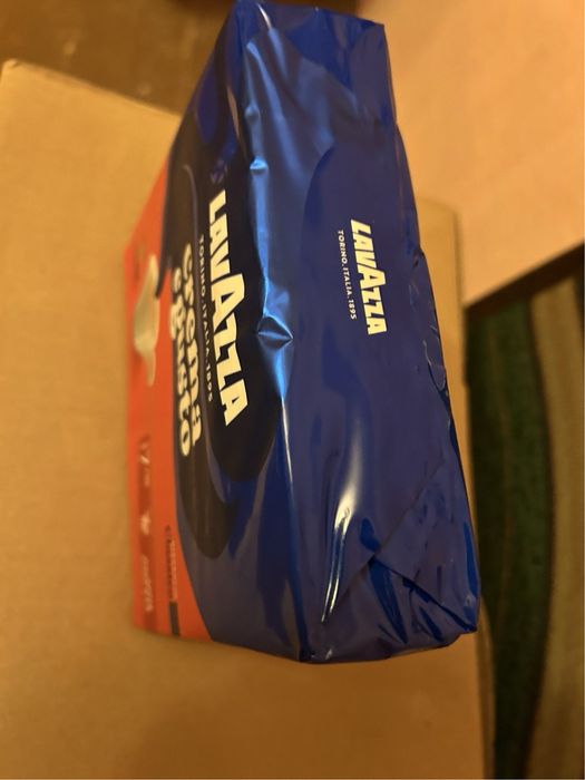 Vand Cafea LavAzza dubla