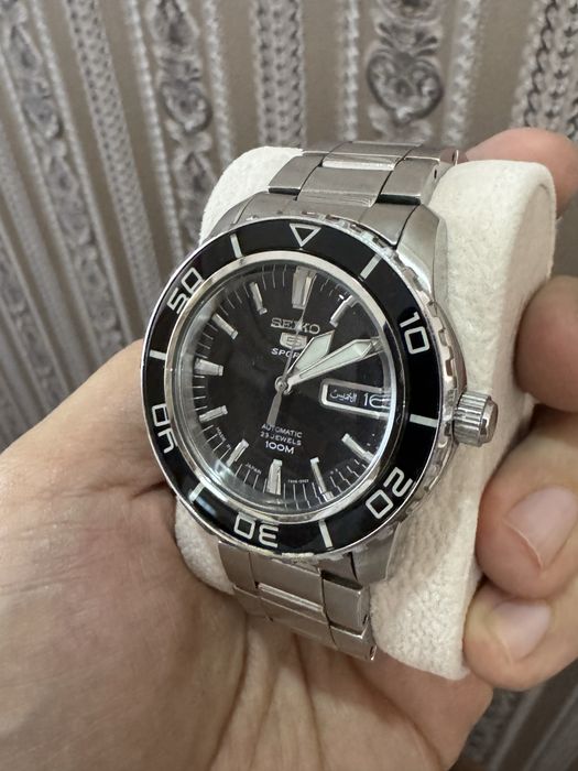 Продаю часы Seiko 5 Sport