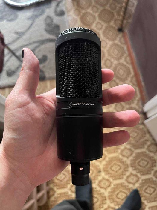 микрофон AT-2020