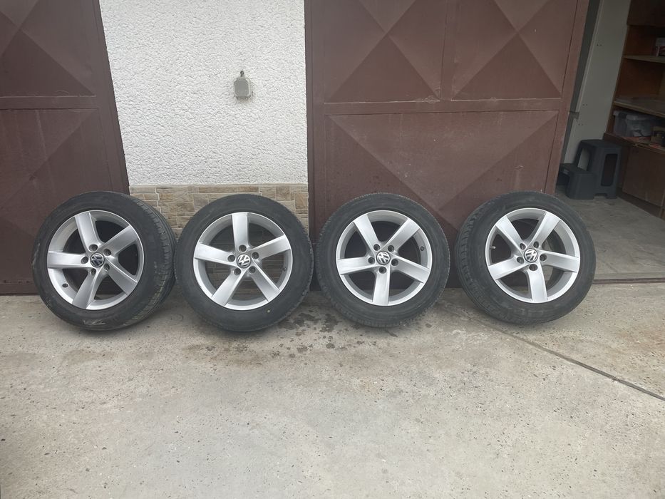 Продавам джанти с гуми VW Skoda 4х112 16 цола