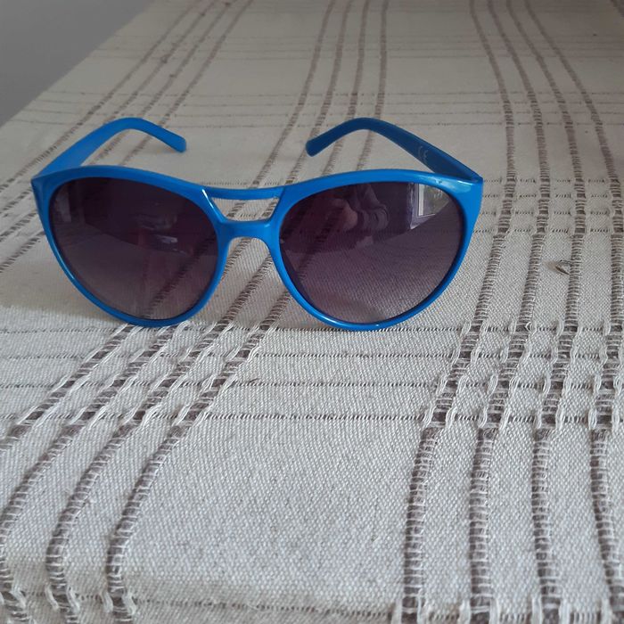 ochelari de soare pentru copii, din plastic