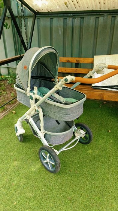 Коляска детская .