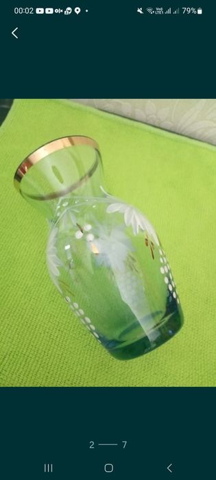 Ваза маленькая тонкостенная.