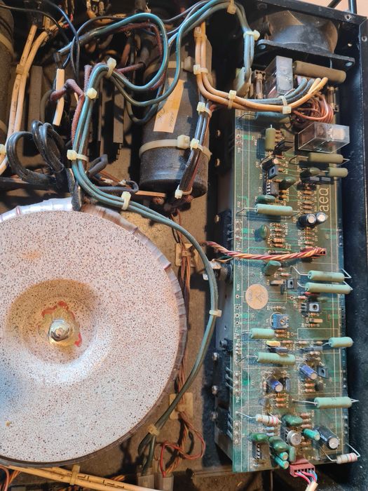 Стъпало KLOТZ РА-900--2×450w на 8 ома за КОЛЕКЦИОНЕРИ