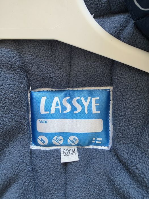 Продам зимний комбинезон Lassye