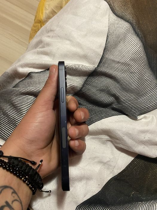 Vand urgent iphone 12