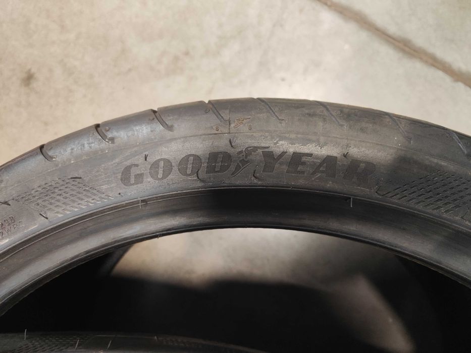 2бр.летни гуми 305/30/21 Goodyear