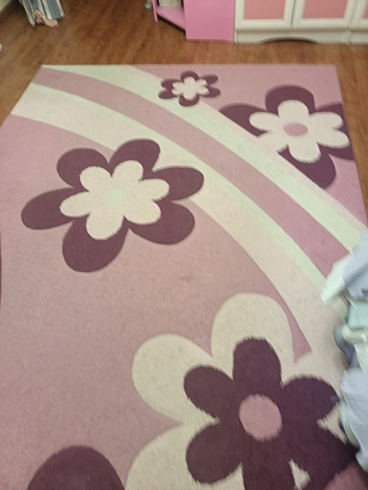 Продам ковёр бывший в употребление