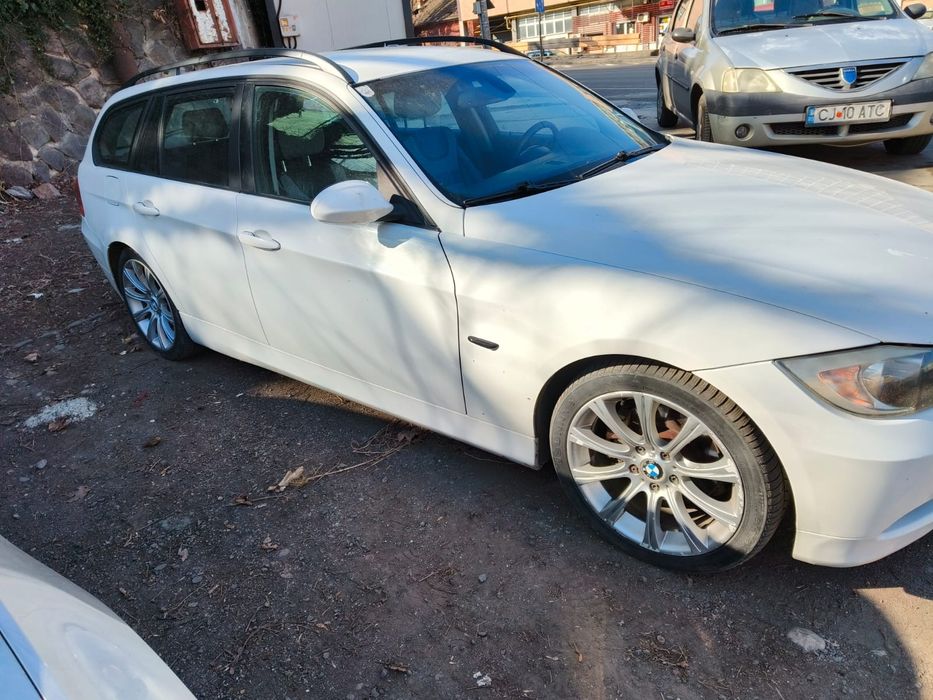 BMW e91 318i 2.0