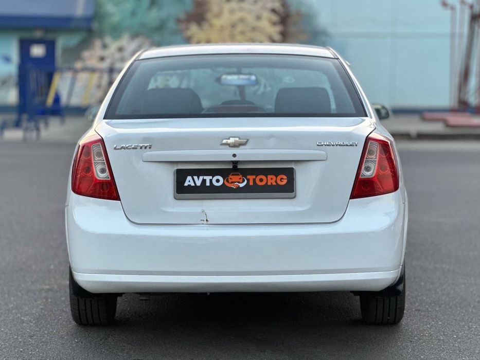 Продаётся Chevrolet Lasetti (MT) 1.8L 2010 года 1 позиция