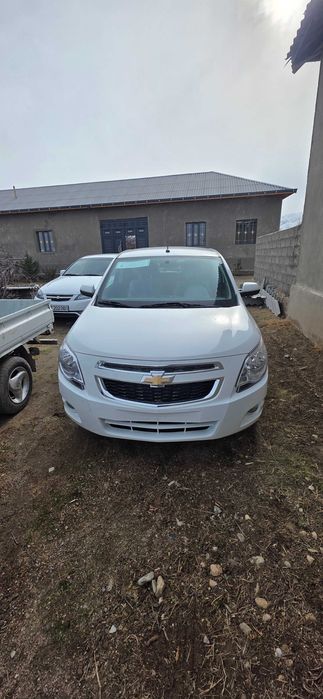 Кобальт , машина новая без пробега