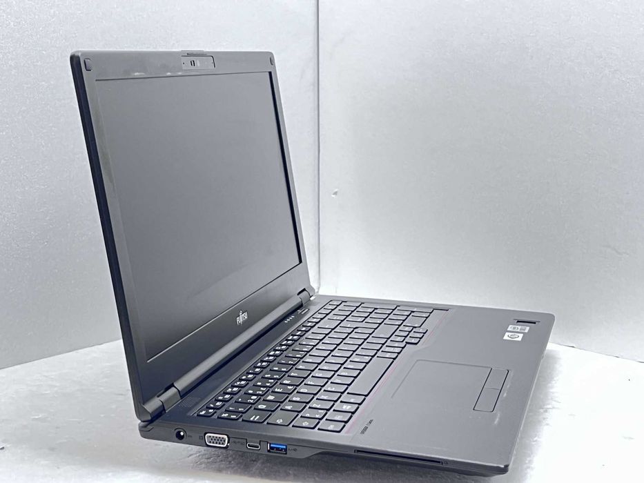 Реновиран лаптоп Fujitsu LIFEBOOK E5510 15.6 i3-10110U 8GB 260GB